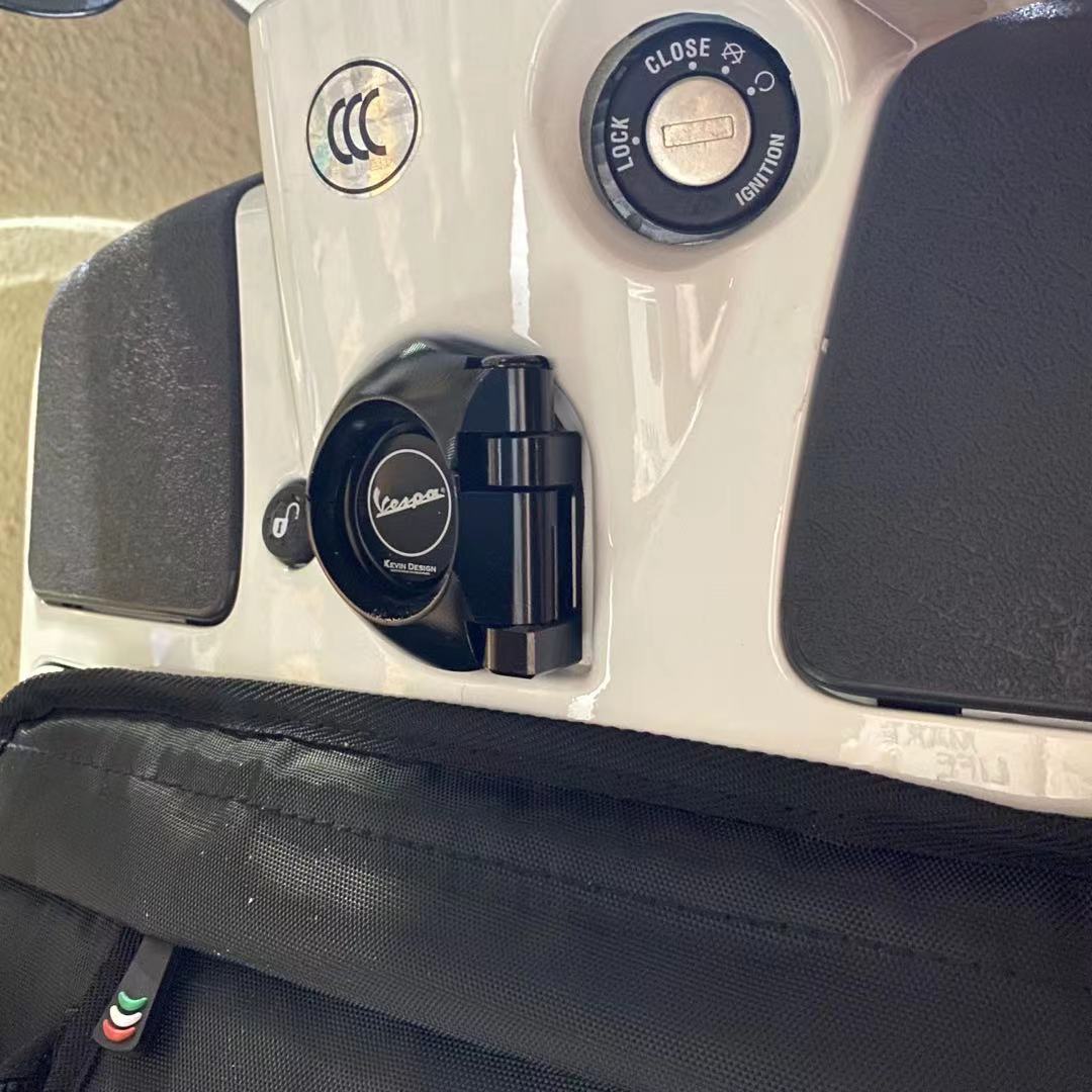 适用vespa改装挂钩 GTSGTV 手套箱 铝合金 春天冲刺加装 个性订制