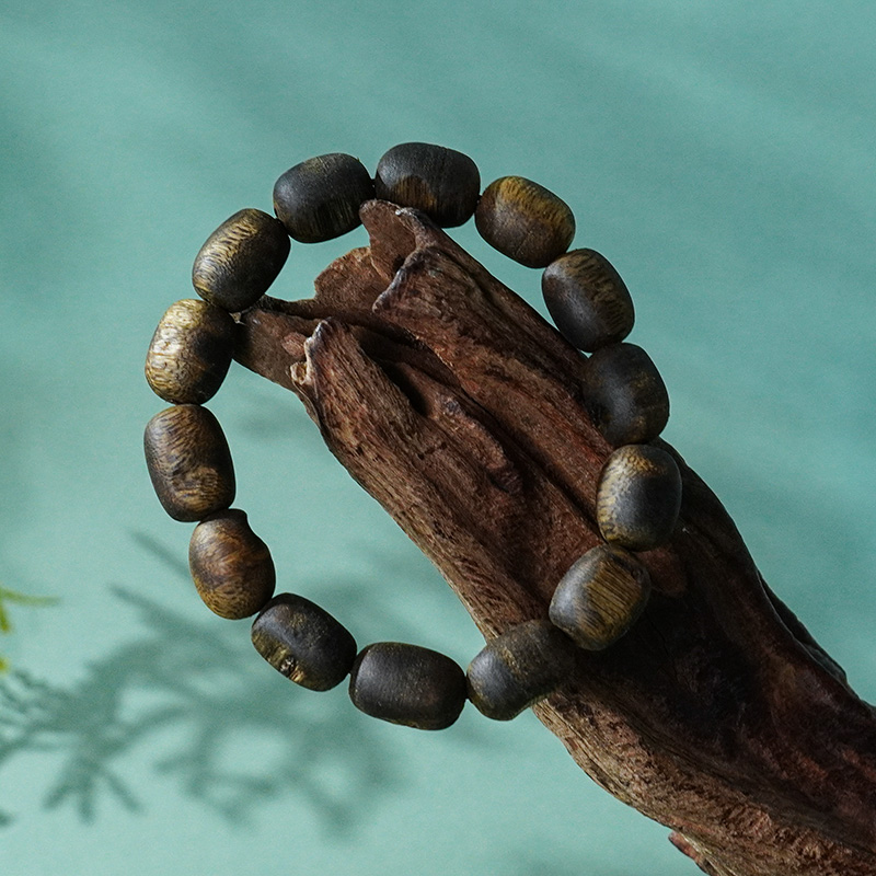 西泠 绿奇楠沉香手串 留疤珠型 10mm 单圈 9分沉 9g 15颗 XCA1040