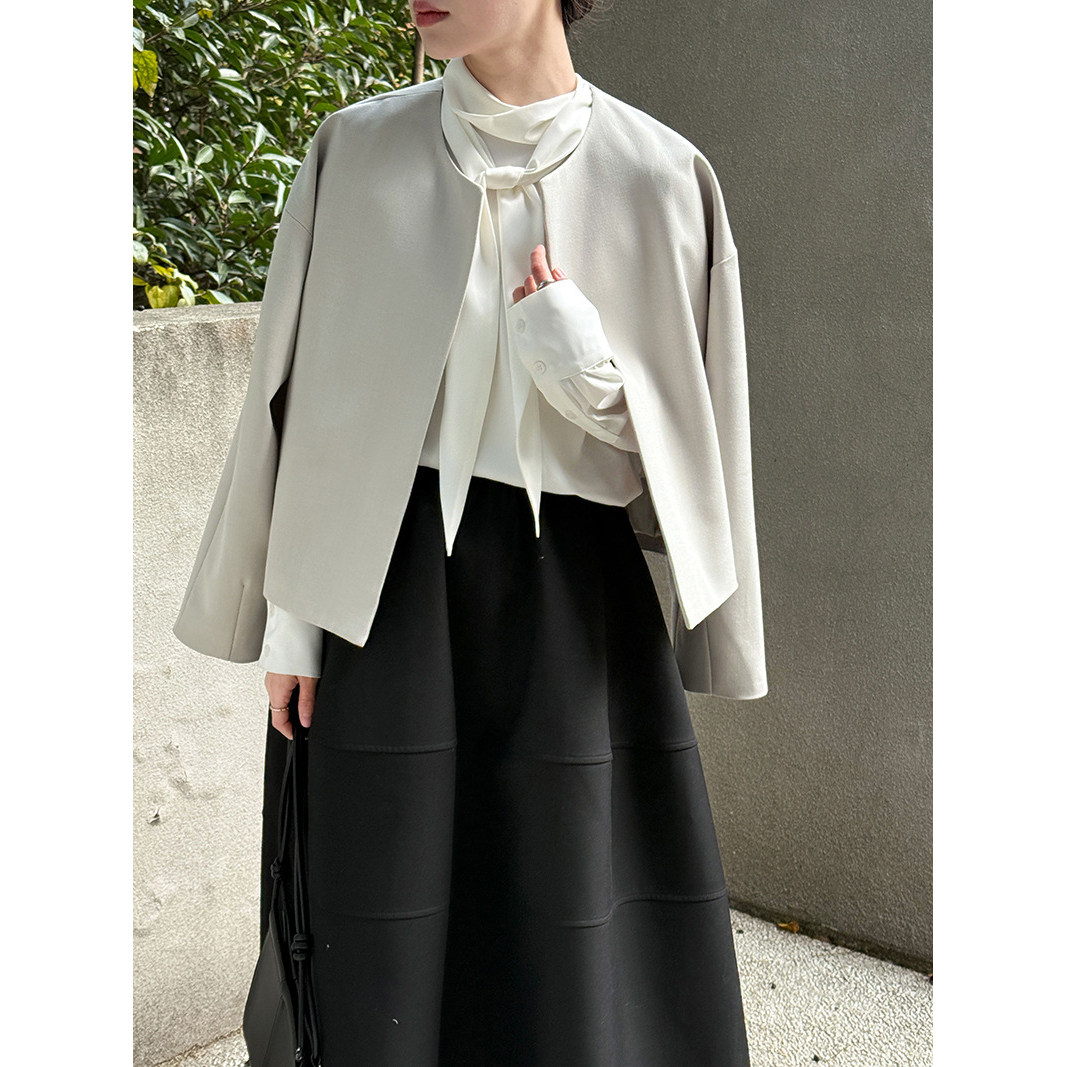 白色西装外套女2026新款气质圆领夹克外套高级感小个子短款小西服