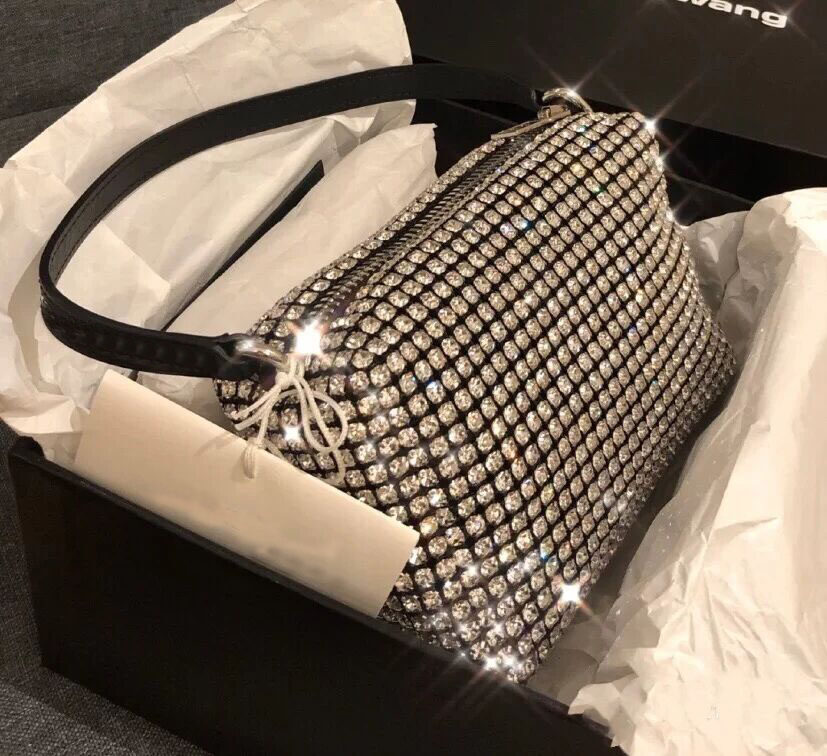 aw斜挎水钻石包包女2020新款潮百搭斜挎ins超火真皮腋下包手拎