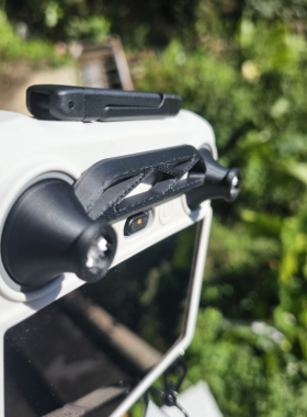 适用于大疆带屏遥控器RC小白控RC2小灰控摇杆保护罩3d打印软耐用