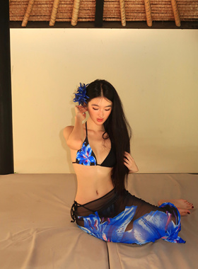 WHIMSY·蓝色ins度假风花朵印花性感吊脖温泉度假比基尼三件套