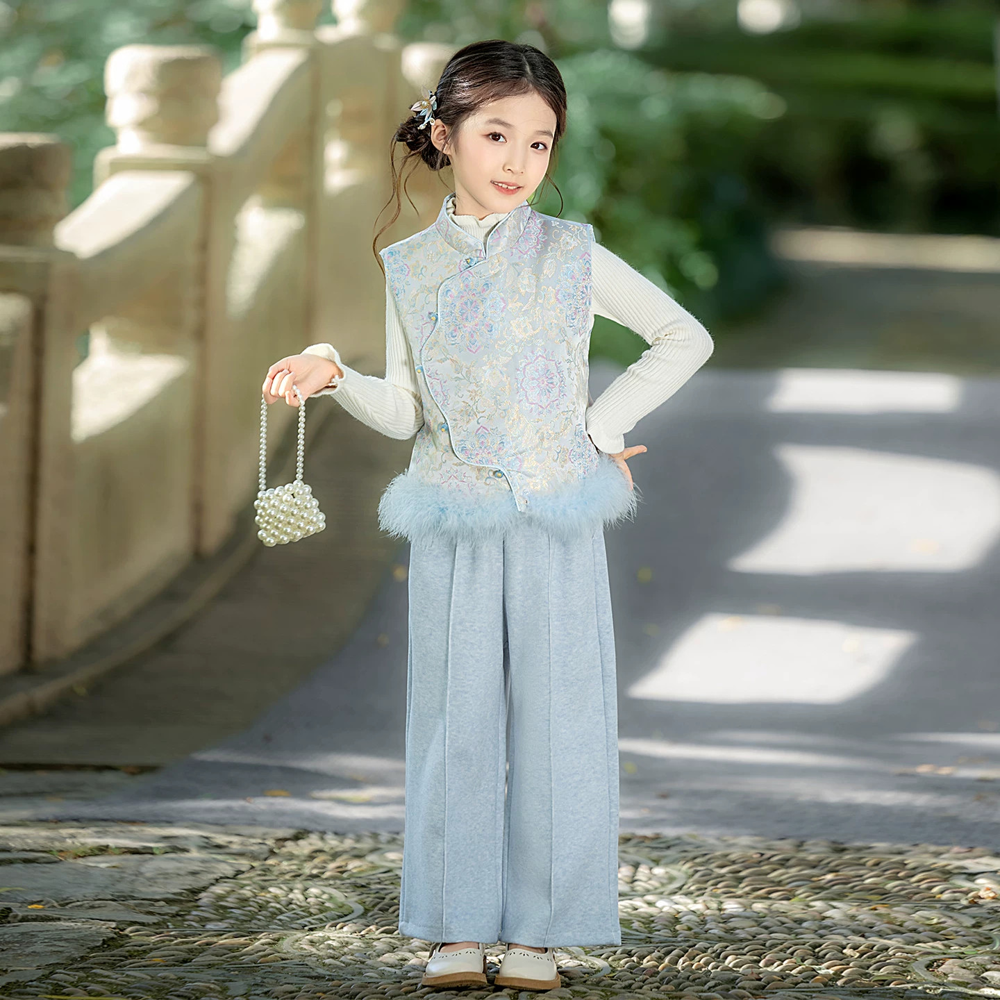 小女孩新中式国风改良套装2026女童新款日常可穿秋马甲汉服三件套图片