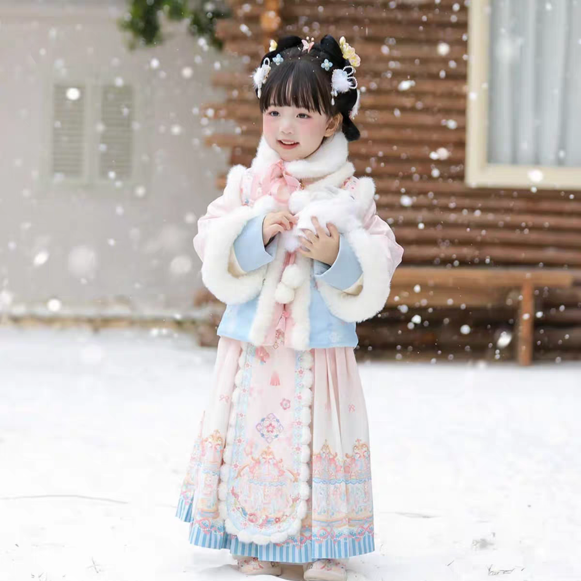 2025年冬季新款加绒加厚女童明制汉服冬季马面裙两件套儿童拜年服