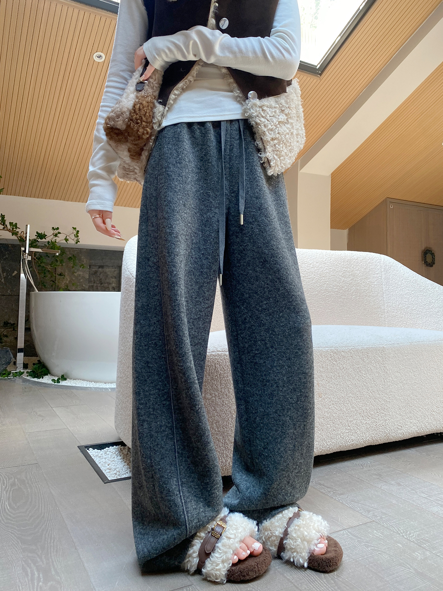 醋酸羊毛弯刀裤女冬季2025新款高腰垂感糯米裤宽松慵懒直筒阔腿裤