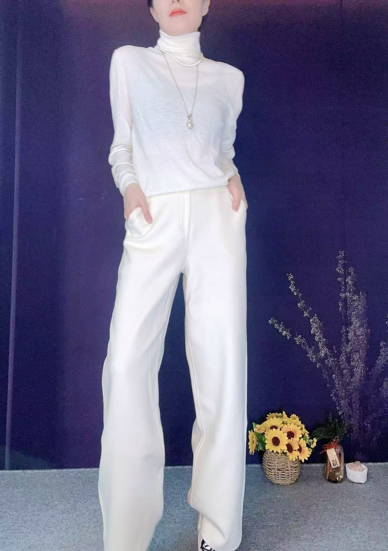 蘑菇英国代 TYZHURA 25新款 白色高腰直筒双面羊绒毛呢休闲裤