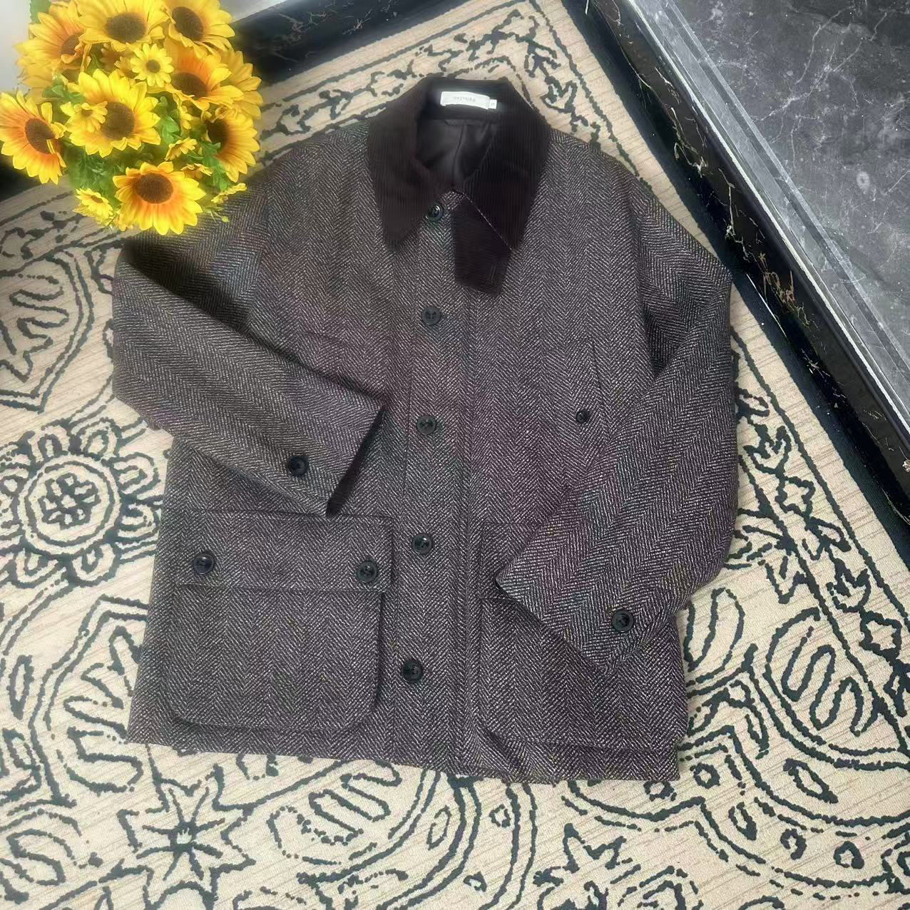 蘑菇英国代 TYZHURA 25早秋 深灰色人字纹巴胺风羊毛大衣 外套