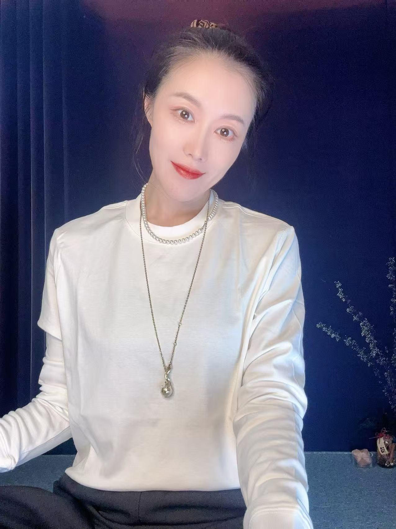 蘑菇英国代 TYZHURA 25早秋 白色 黑色纯棉弹力长袖T恤 XS胸围100