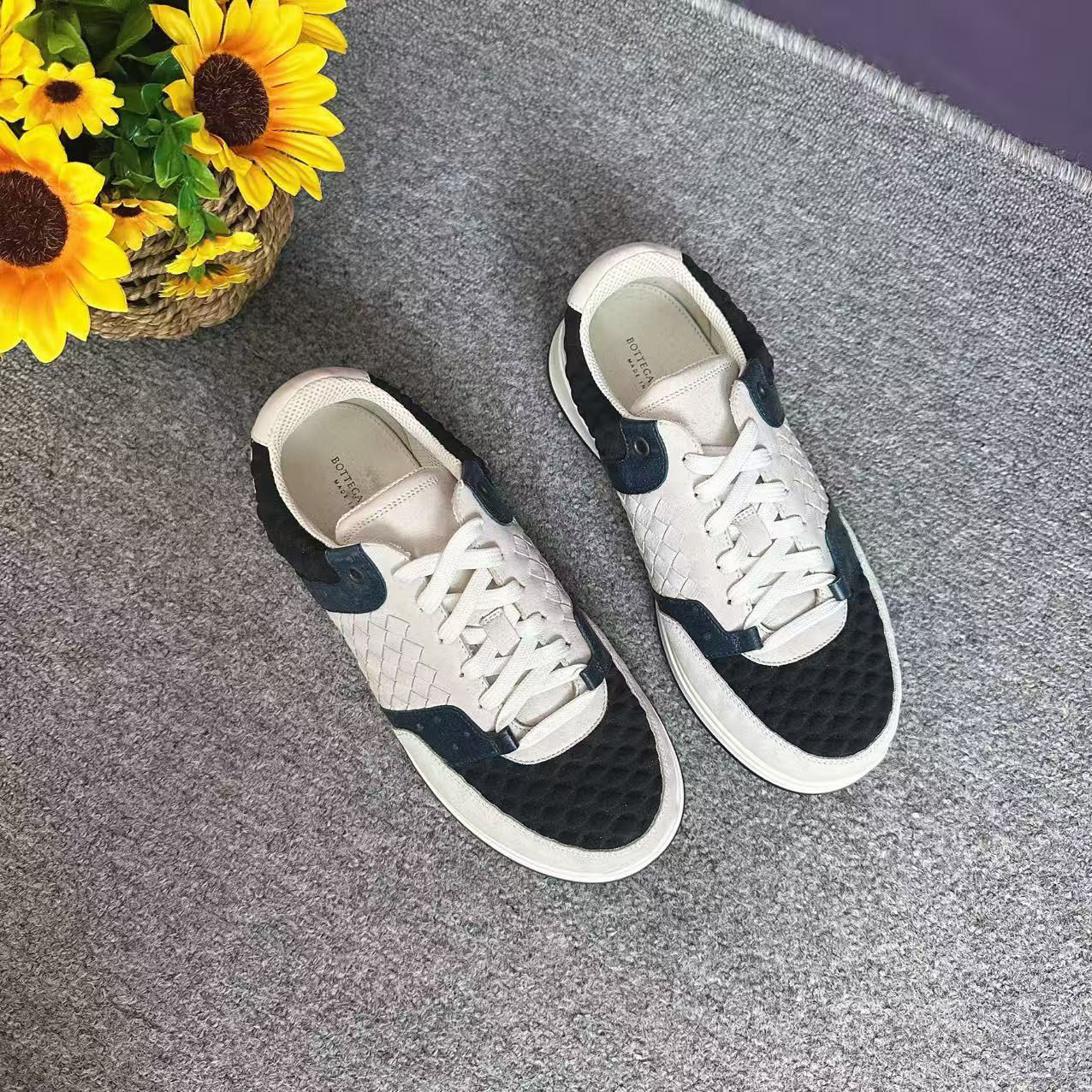 蘑菇英国代 B*V 男款 深蓝色拼接白色编织休闲鞋 39码