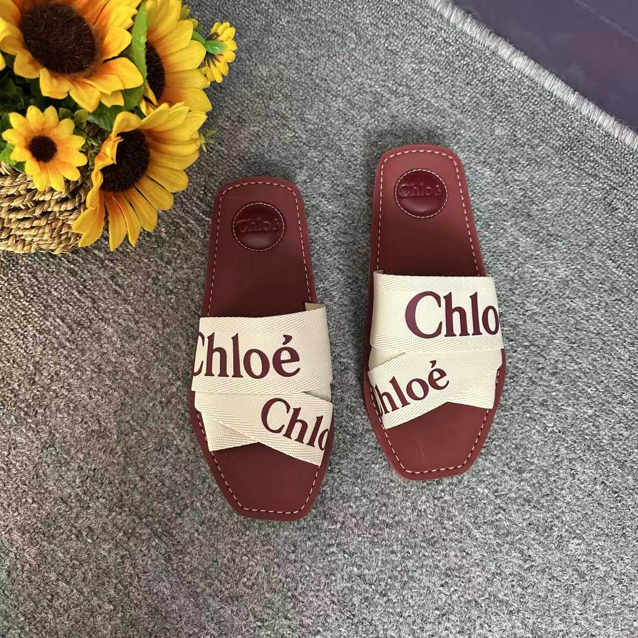 蘑菇英国代 经典字母logo印花拖鞋 37码