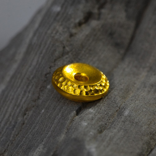 金米黄金手饰足金锤揲纹飞碟隔片