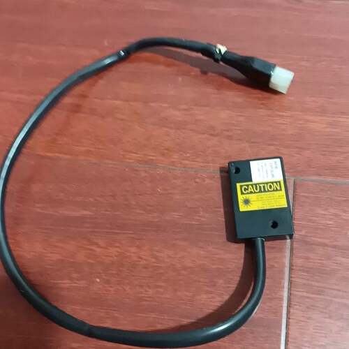 可维修正品欧姆龙E3L2LRC457激光传感器，成色新，品相好议价