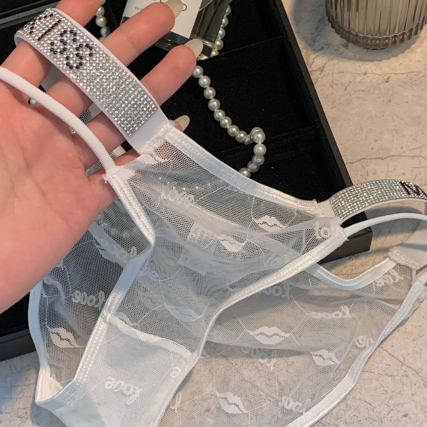 HOM新款欧美风钻饰闪带蕾丝内裤女性感镂空字母百搭网纱透明女