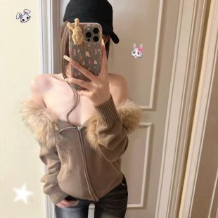 辣妹上衣穿搭针织开衫 秋冬法式 宽松软糯甜美一字肩毛衣女复古美式