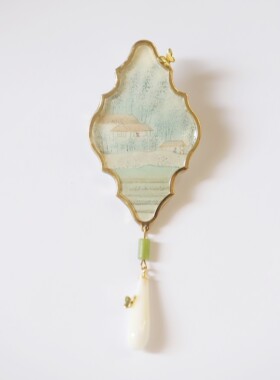 YOUNG X 一溪云 联名新中式国画女士优雅贝母胸针