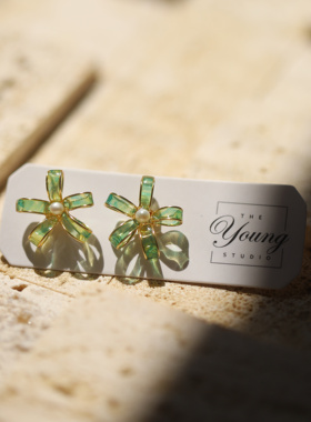 Young Studio木日一勿XArtrui艺蕊联名繁花小花簇耳钉花朵耳饰