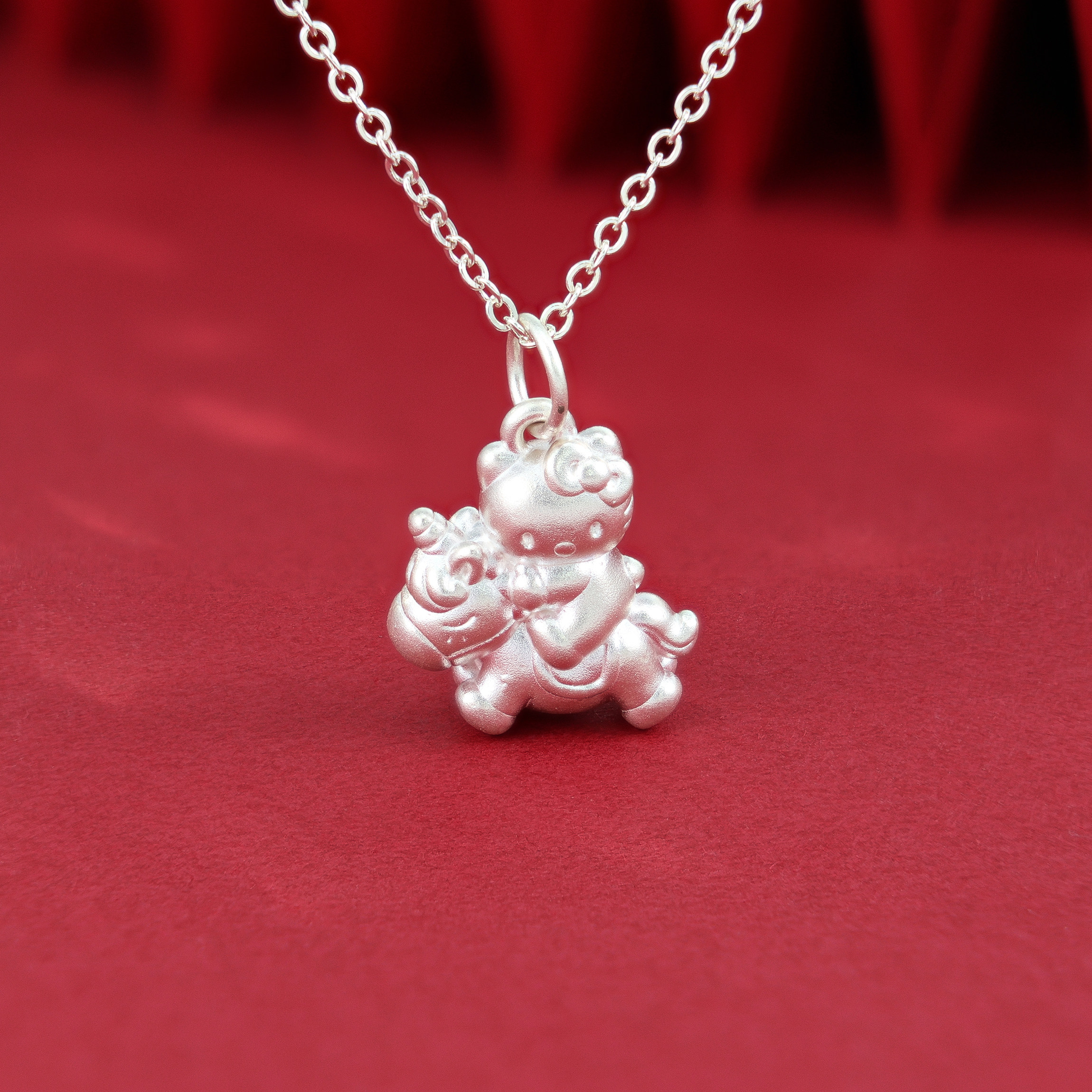 999纯银Hello Kitty独角马吊坠项链女简约百搭锁骨链