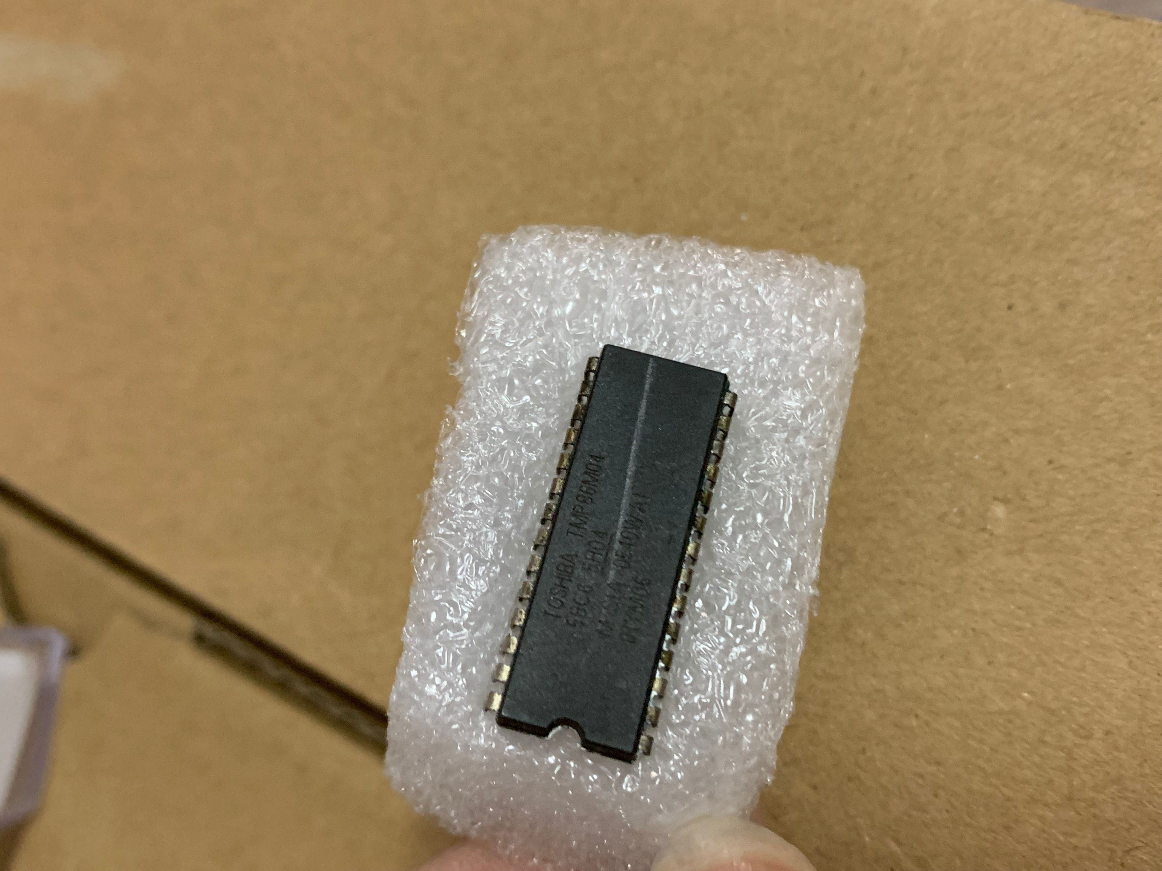 TMP86M04 二手拆机 集成电路芯片 直插/28脚
