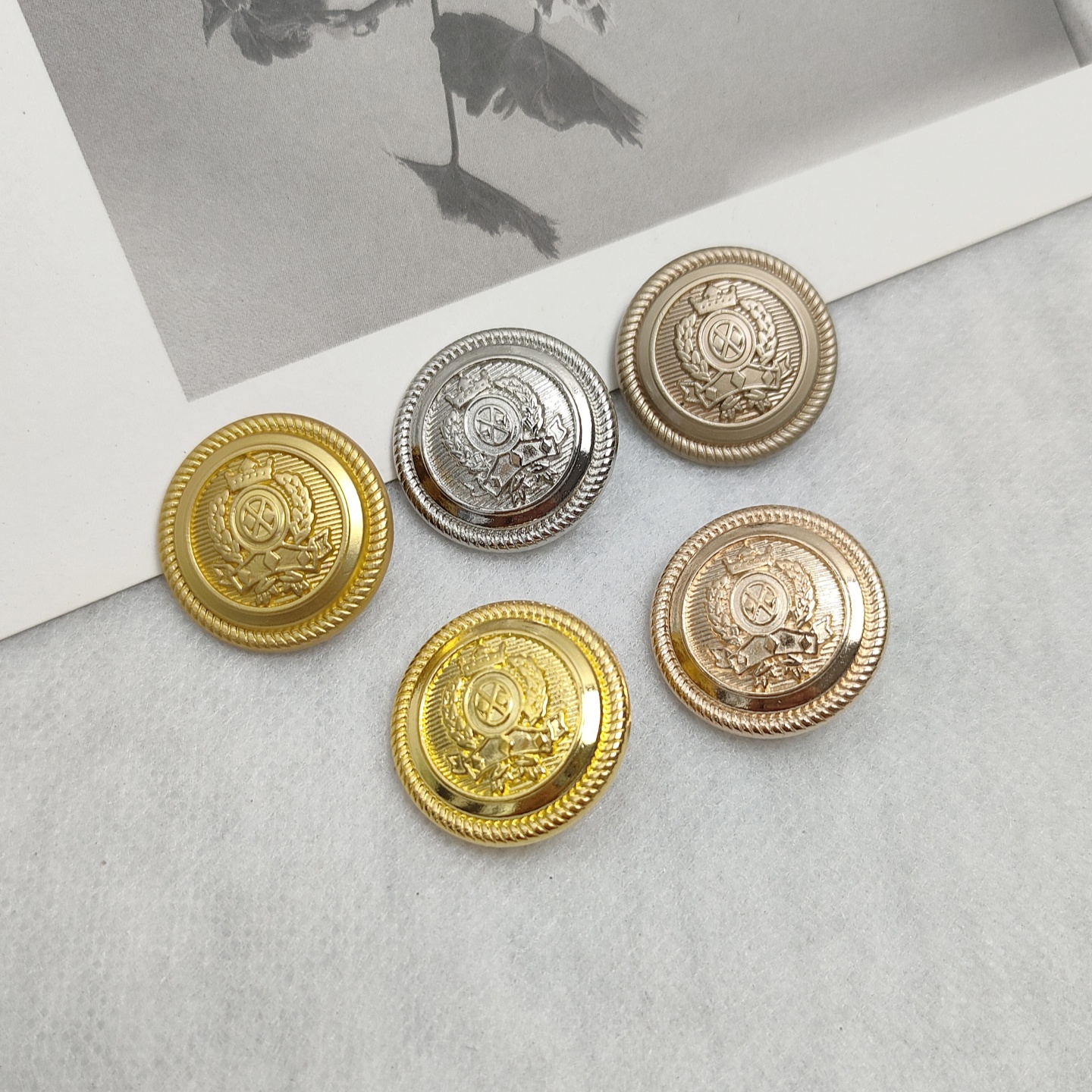 高档复古风金属纽扣麦穗皇冠