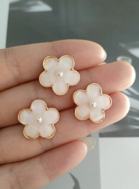 女式珍珠纽扣欧冠花朵纽扣