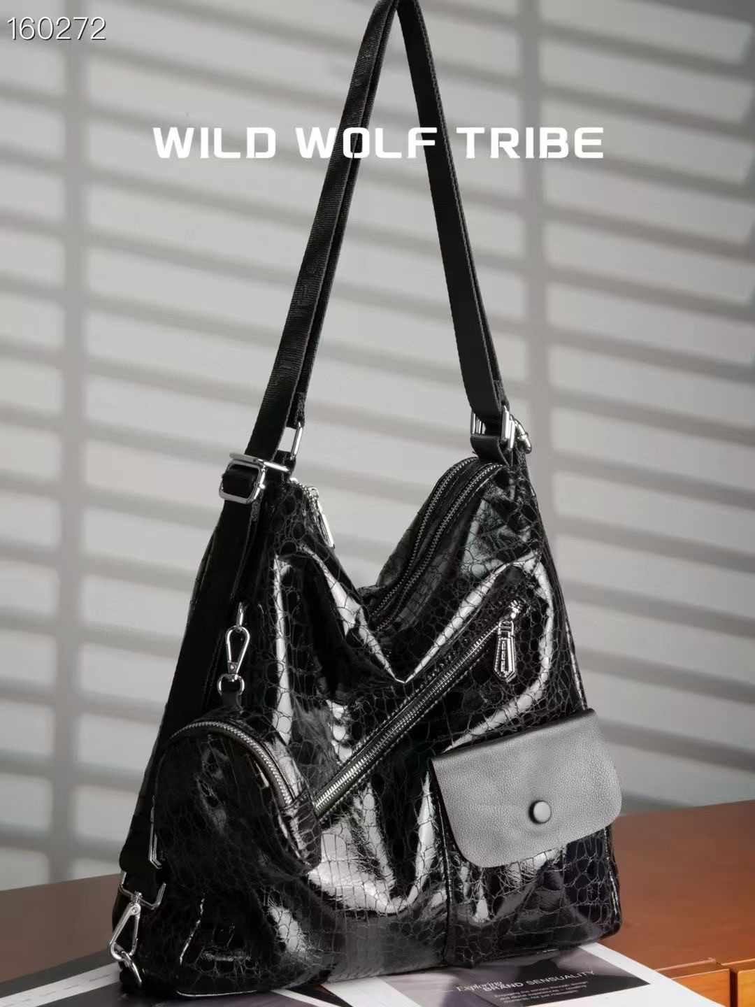 野狼部落 WILD WOLF TRIBE 街拍達人高級感大包時尚單肩斜挎包ins
