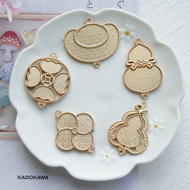 宋锦蓝染刺绣新中式底托包布螺钿点翠底胚新中式招财进宝葫芦元宝,饰品/流行首饰/时尚饰品新,其他DIY饰品配件,淘宝优惠券,粉丝福利购,淘宝优惠卷