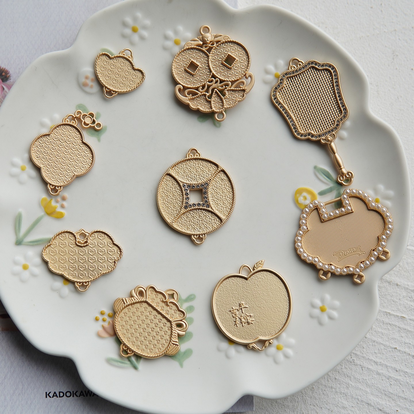 宋锦刺绣新中式底托包布螺钿点翠底胚铜钱荷花扇苹果福袋长命锁