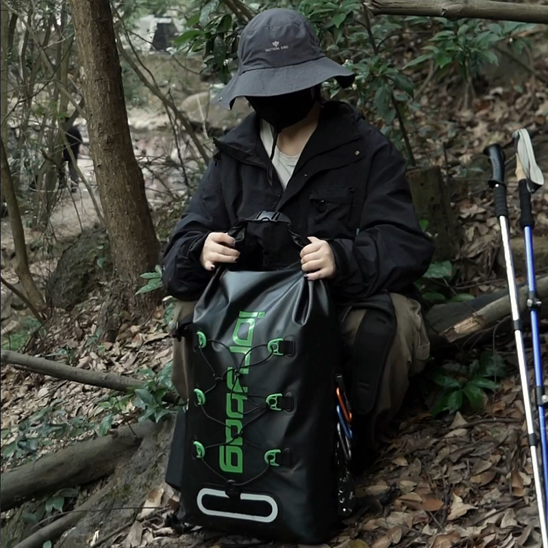 干湿分离防水背包便捷收纳可双肩