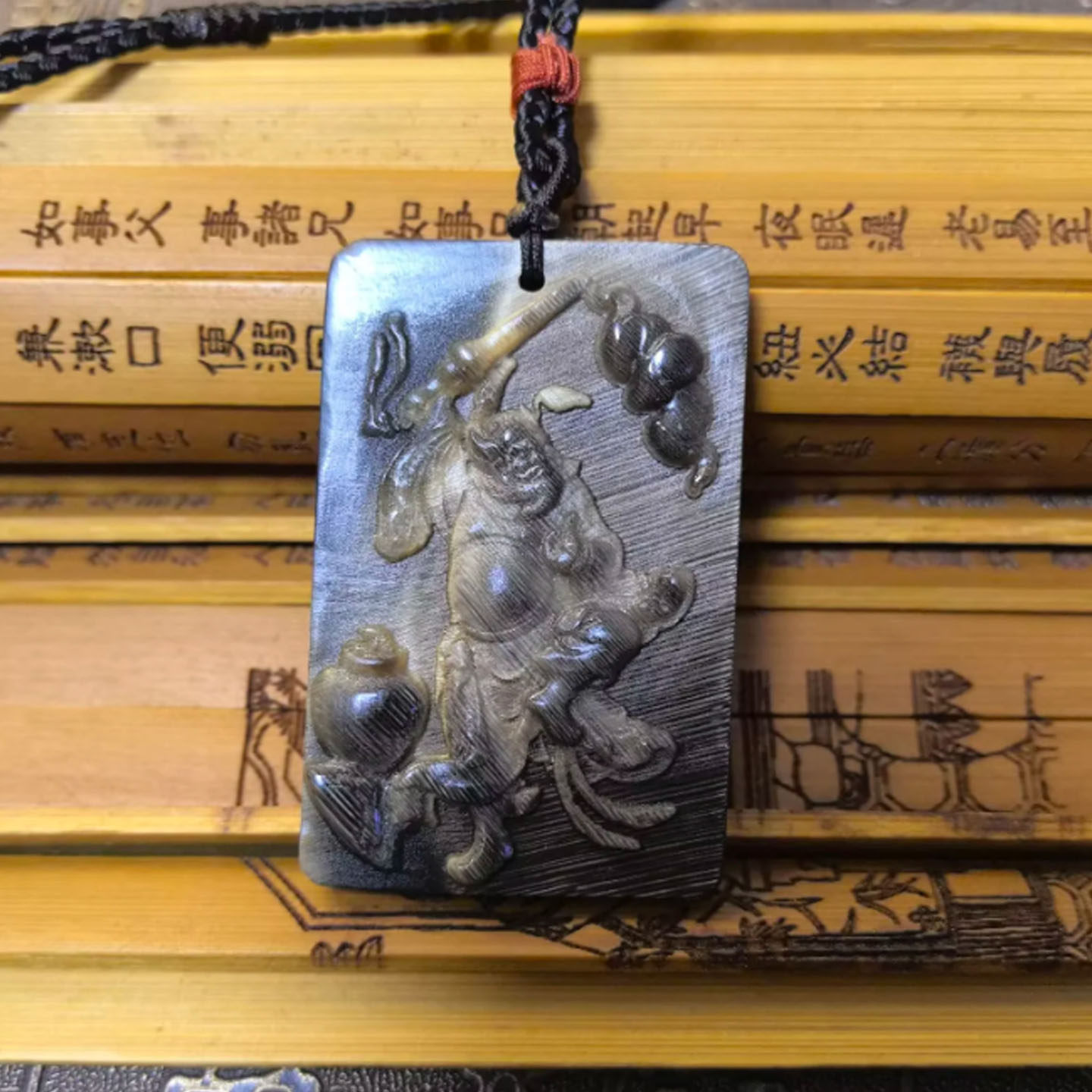 纯天然黑驴蹄雕刻威武霸气钟馗国风特色文玩吊坠牌八仙张果老挂件
