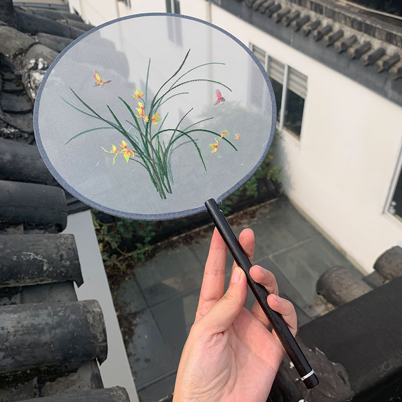 老阊门绣花否绫绢榉木