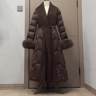 原创2025冬季时尚羊毛大翻领白鸭绒长款羽绒服中年妈妈收腰女外套