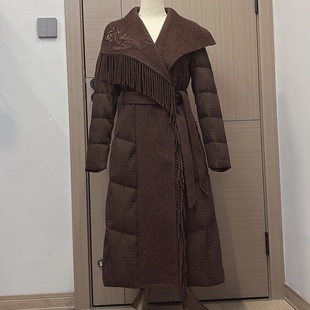 25冬季时尚羊毛大翻领白鸭绒长款过膝加厚羽绒服女装气质收腰外套