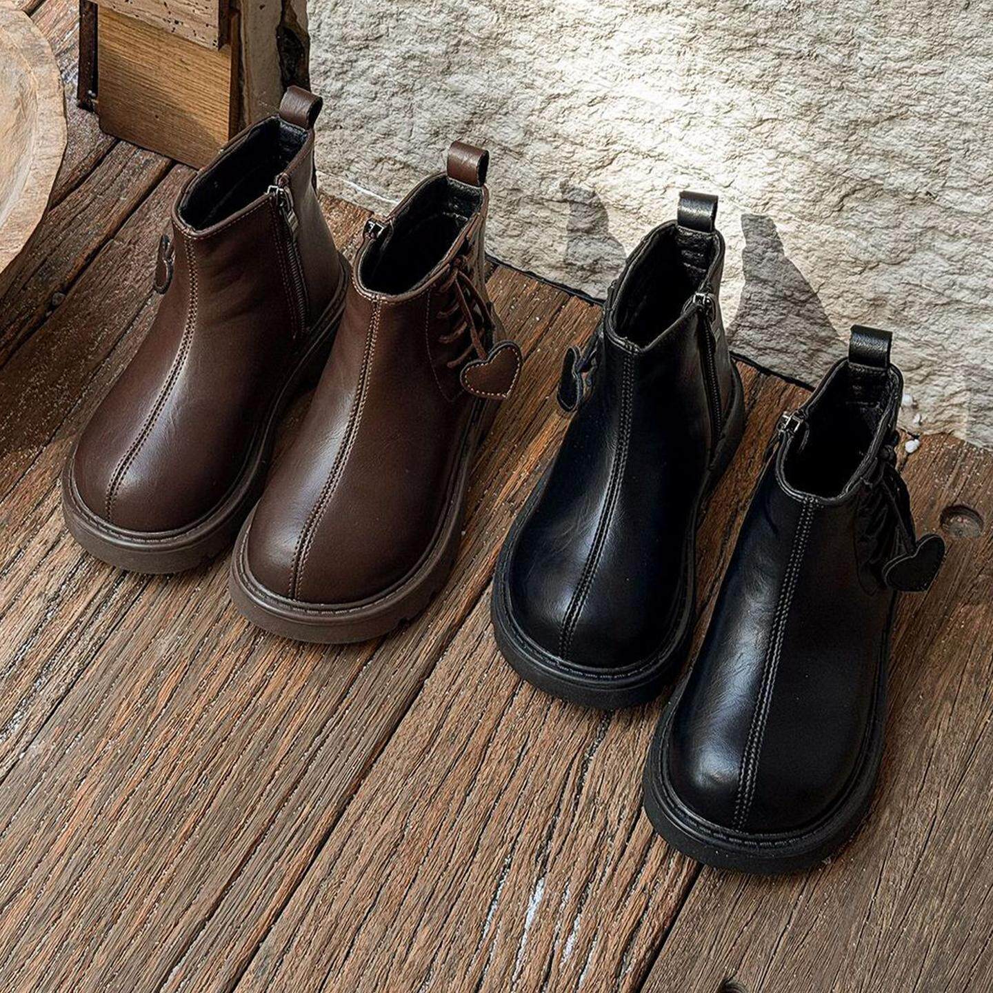 ASM爱心挂件女童靴子2025新款