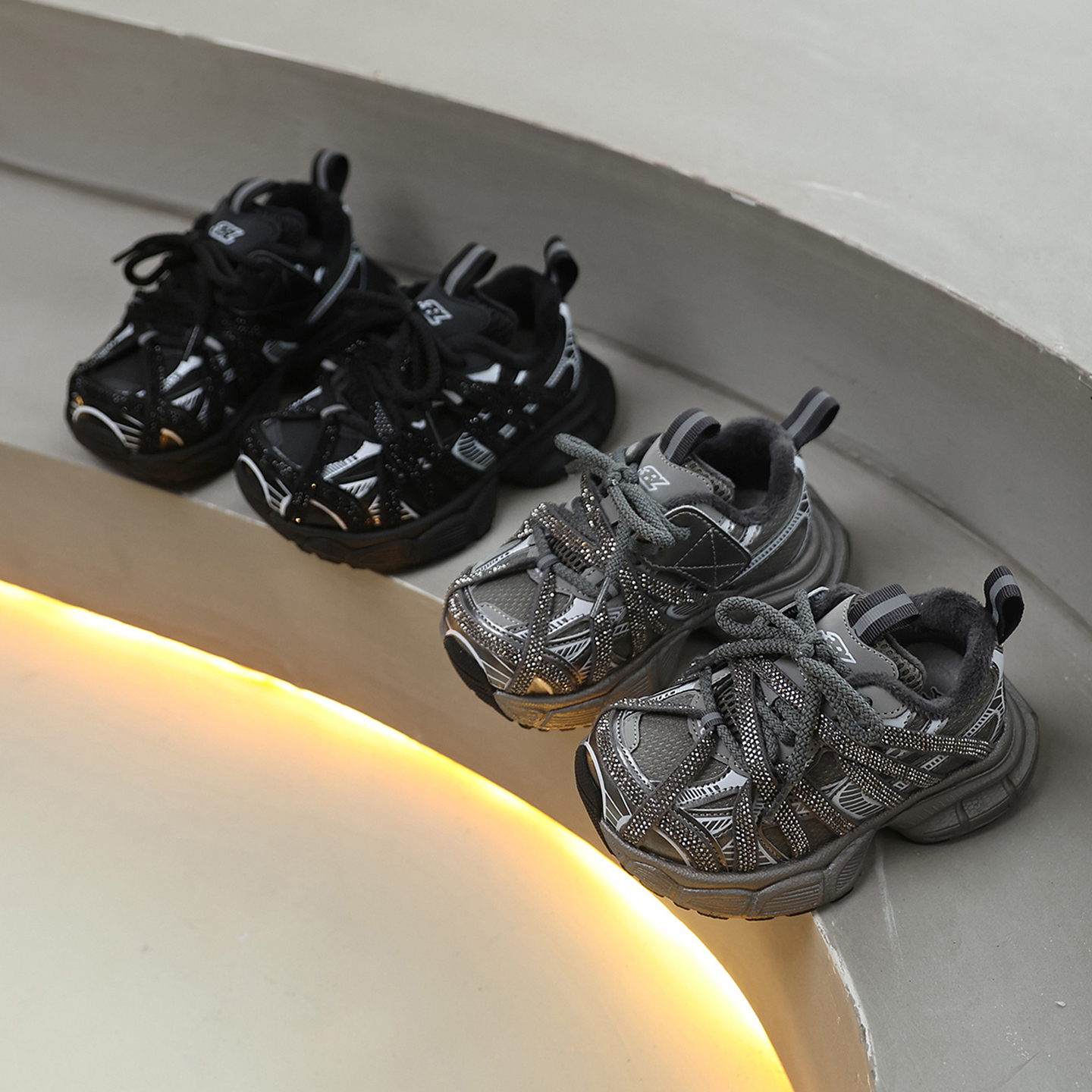 YG水钻加绒巴黎儿童老爹鞋女童二棉运动鞋2025新款冬季轻便跑步鞋