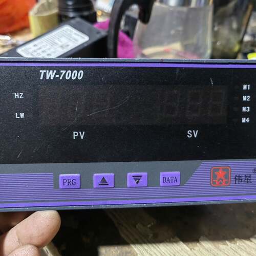 可维修伟星：TW一7000恒压供水控制器，，成色漂亮，功能议价