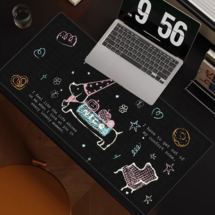 博主联名腊肠狗卡通鼠标垫超大耐脏办公桌垫高颜值工位电脑垫定制