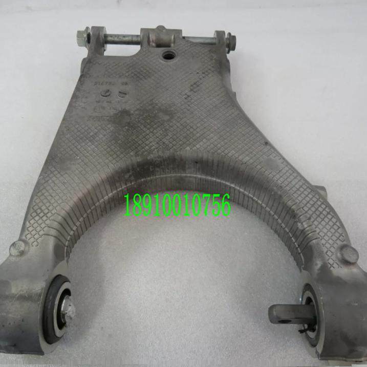 法拉利GTC4左后下摆臂支臂488F12