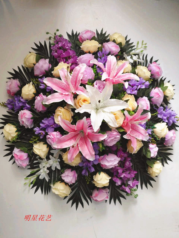 酒店餐桌花圆形转盘明星花艺