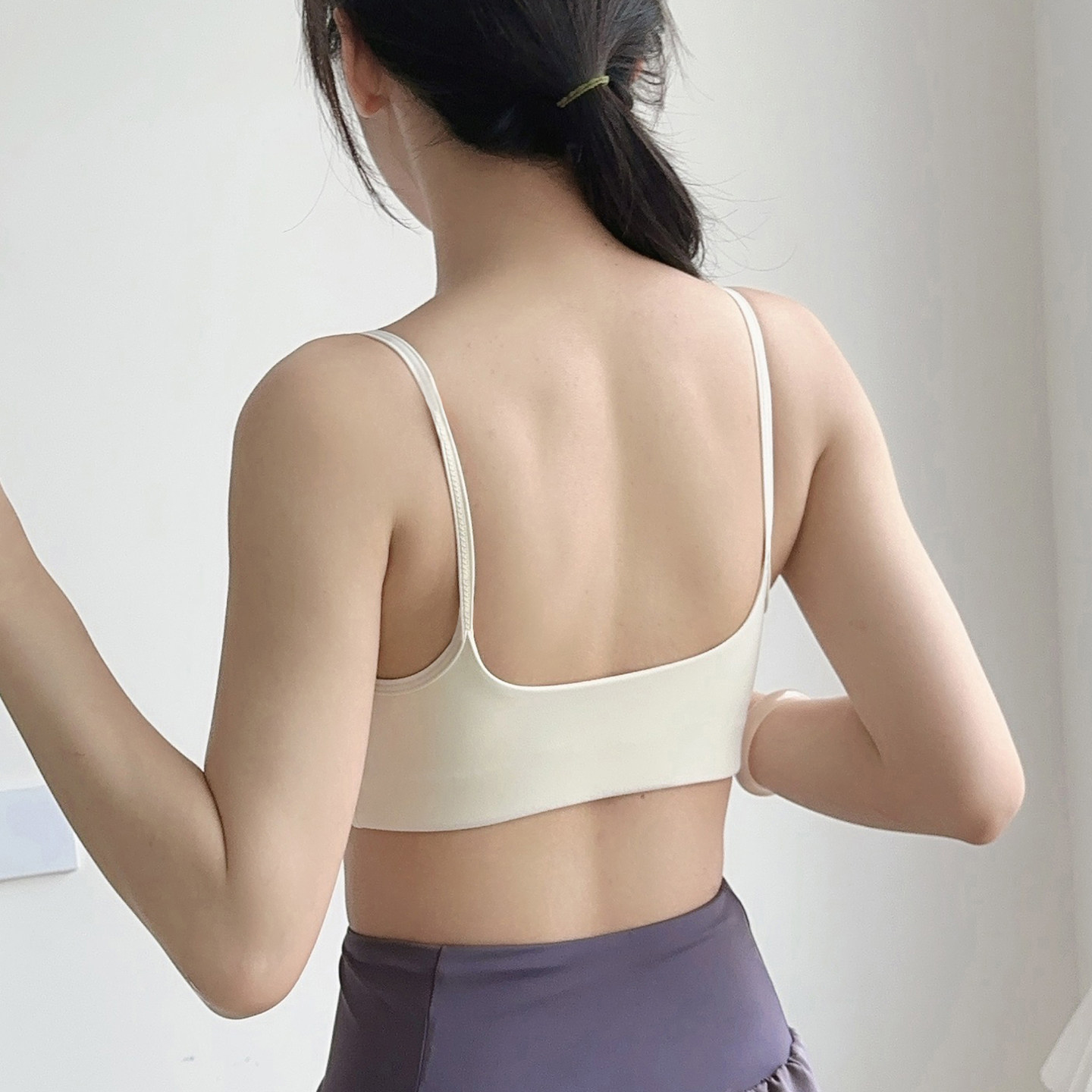 美背吊带文胸聚拢运动内衣女防下垂瑜伽服健身带胸垫背心防震跑步