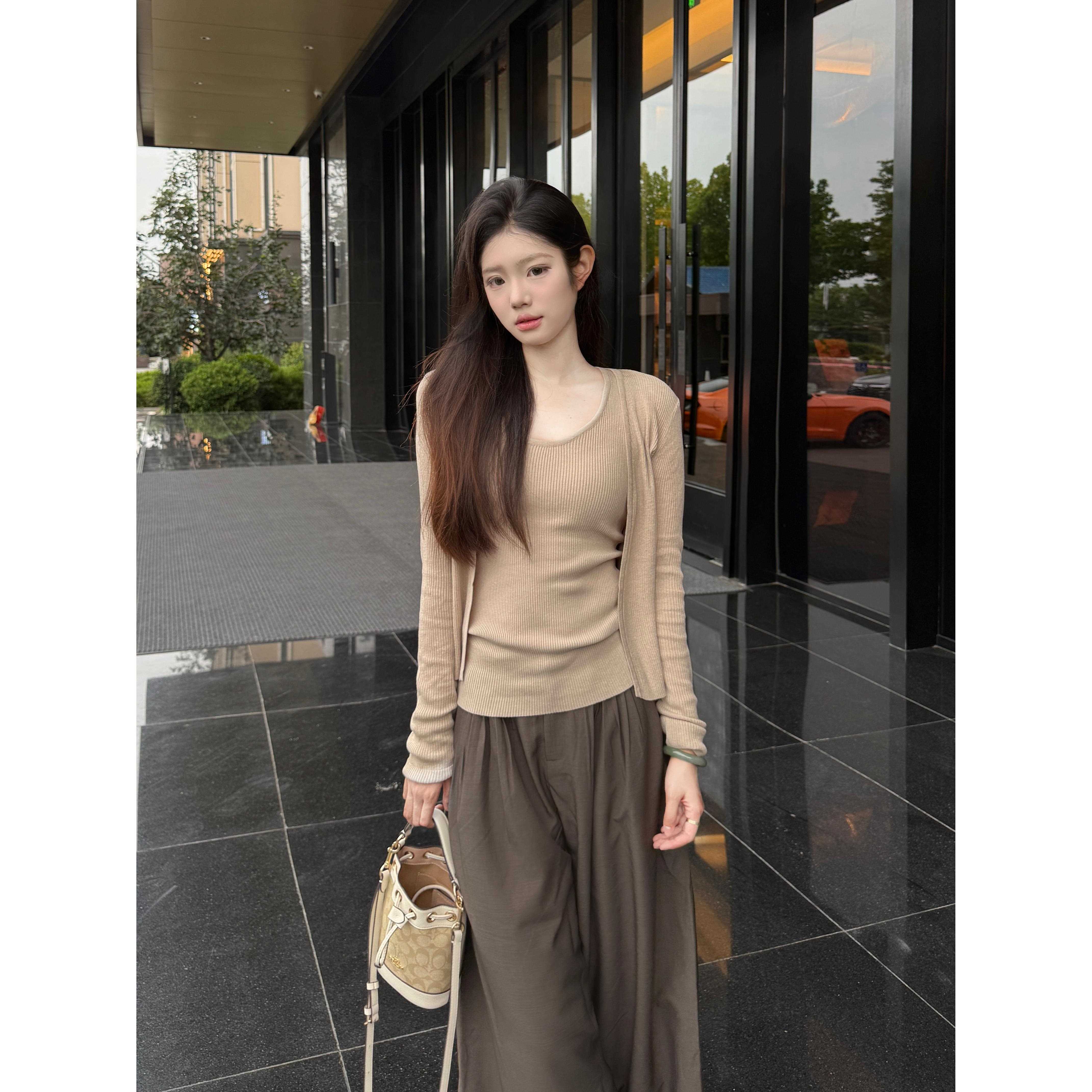 AWMUMU开衫外套女秋季层次感慵懒风亚麻背心上衣女开衫针织两件套