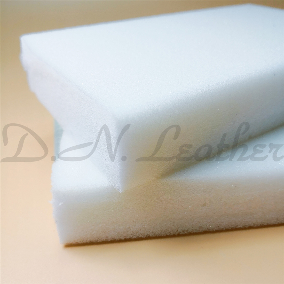 高密度海绵块皮革染色上油去污