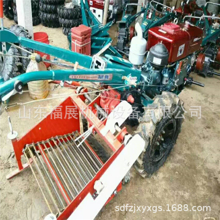 小型手扶土豆收获机价格多功能马铃薯挖掘就链条红薯挖掘机图片
