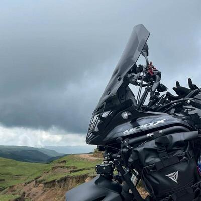 适用本田CB400X前挡风罩配件风挡进口玻璃护胸CB500X挡风玻璃风挡