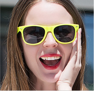 2024新款 防紫外线墨镜米钉灰片彩框太阳眼镜潮 2140太阳镜复古时尚