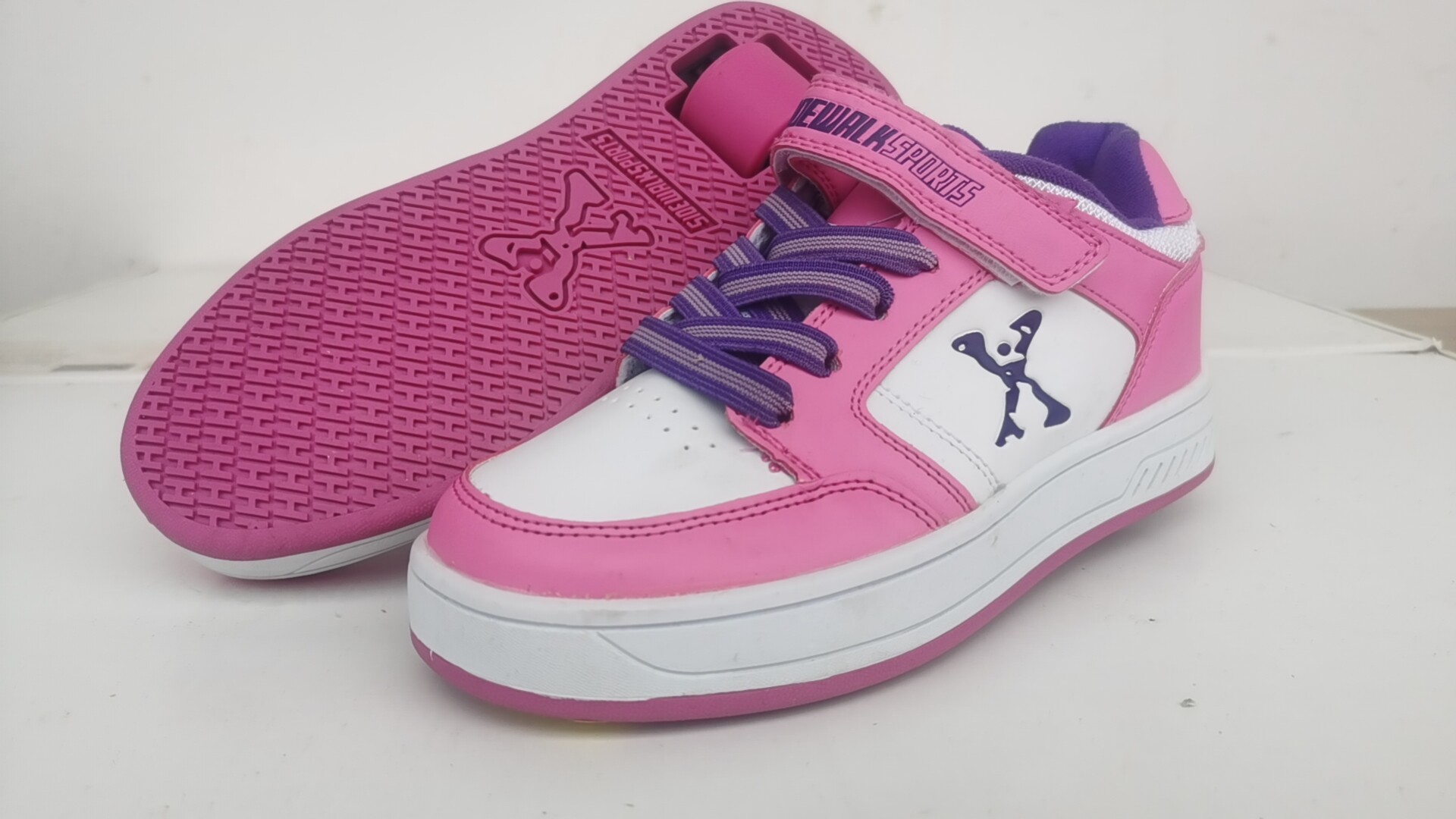 heelys女童新款代步鞋超轻款
