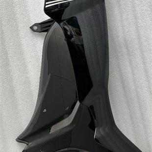 适用于铃木畅迪弯梁车配件FW110前外挡风护板侧板左右挡风板