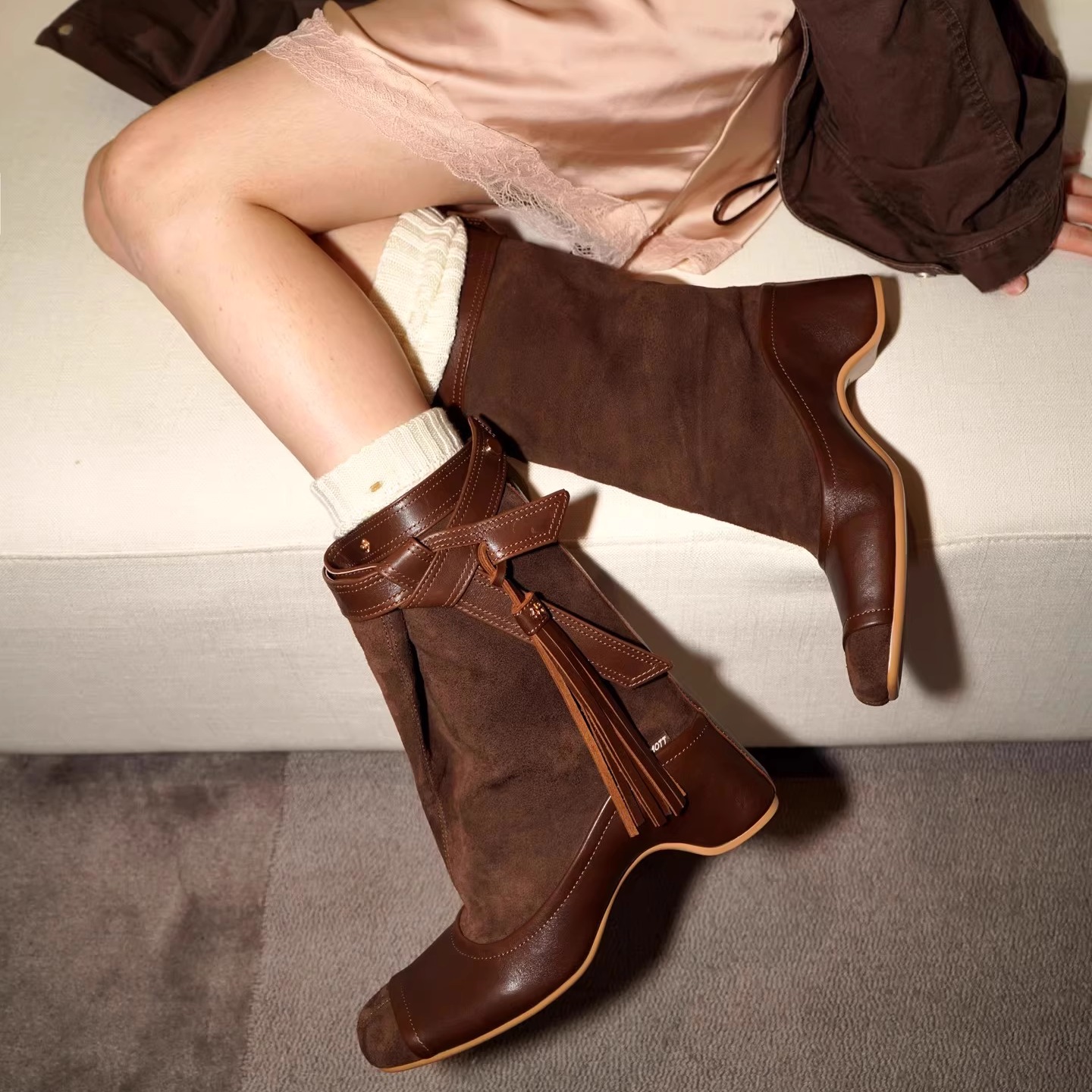 27QUAI GROSMOTT Wander流浪系列折叠海盗靴子女高跟短靴2025新款