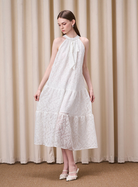 Diana Vevina 25SS 白色长款挂脖烫钻连衣裙
