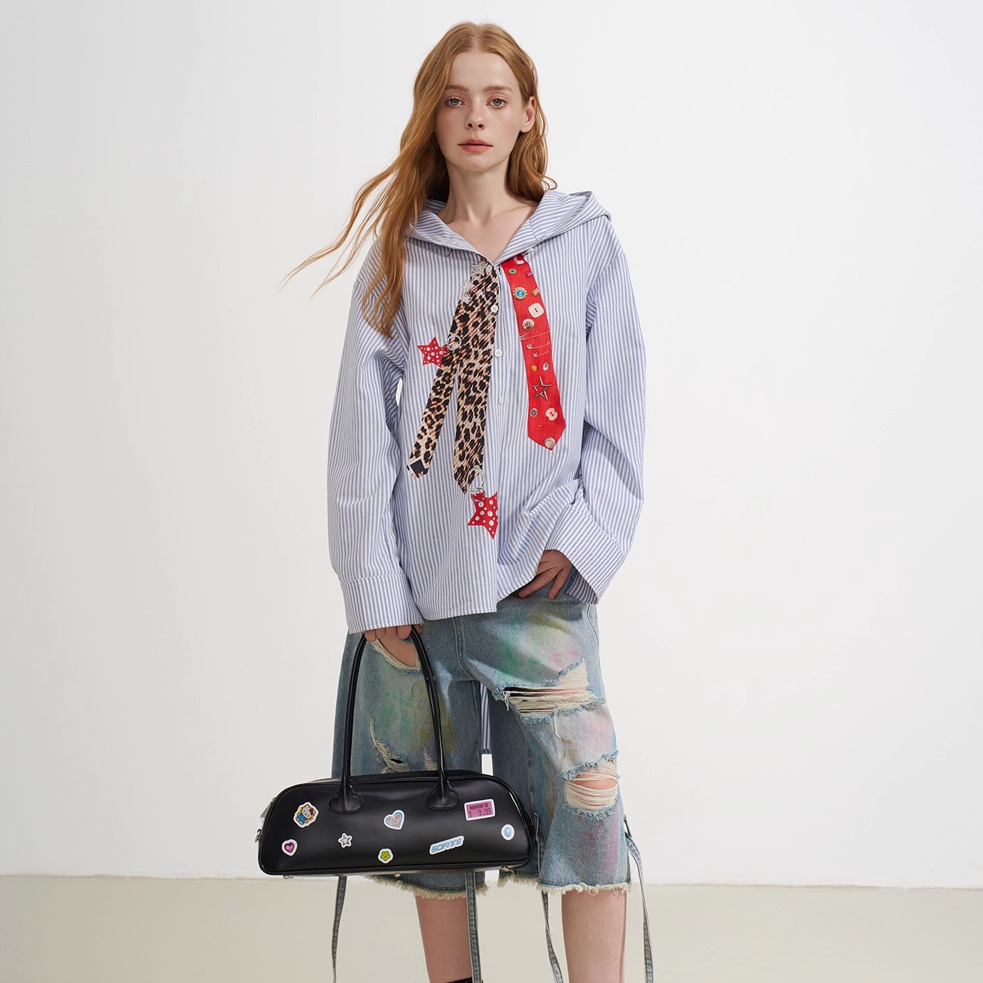 SOFITTE 25AW秋季 蓝色条纹衬衫领带印花连帽外套