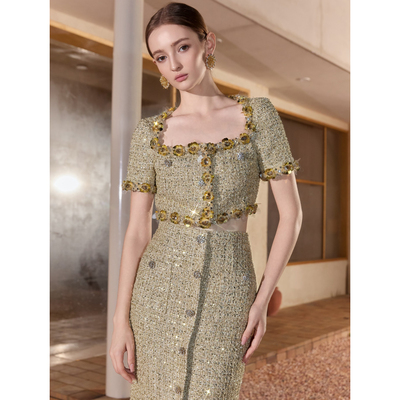 Wardrobes by chen25AW 䦫金织序粗花䏆手工珠绣短款上衣⻓款半裙